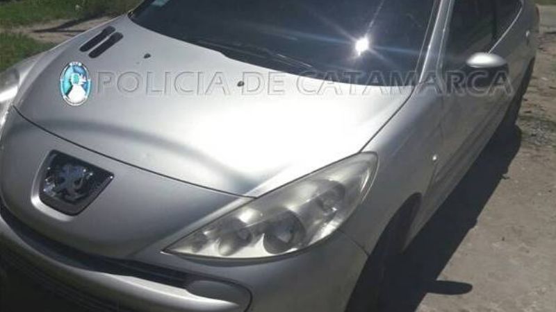 Aprehenden un joven y secuestran un auto