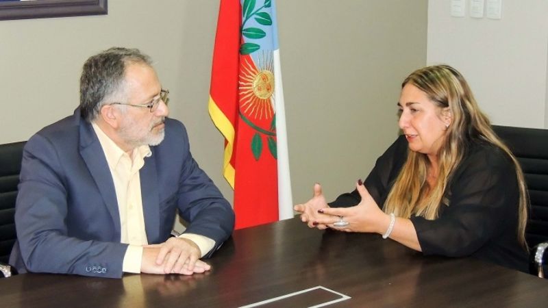 Reconocida catamarqueña que triunfa en el exterior visitó el Senado