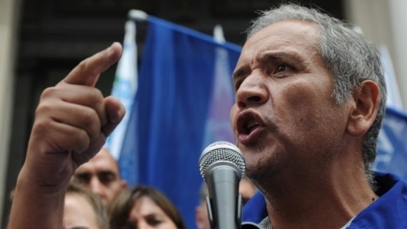 Palazzo amenazó con parar dos meses: "Se les incendia el país"