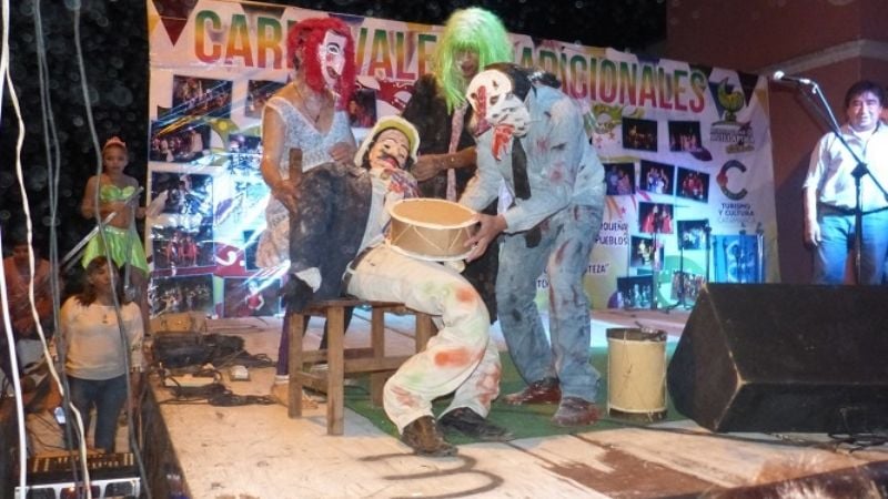 Con una multitud arrancó el Carnaval de Huillapima