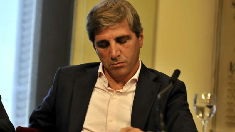 El ministro Caputo ocultó que fue accionista de fondos offshore