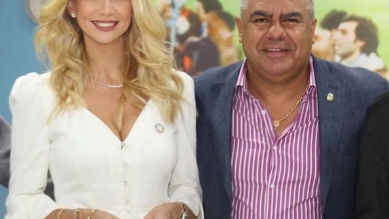 Lopyreva, la embajadora rusa, que “embobó” a “La Bombonera”
