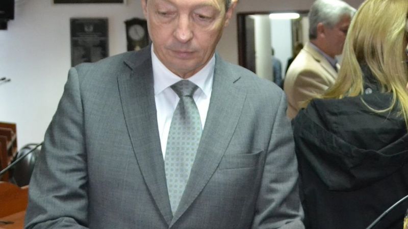 Contra Manzi: “Sueña con ser el emulo de Torquemada”