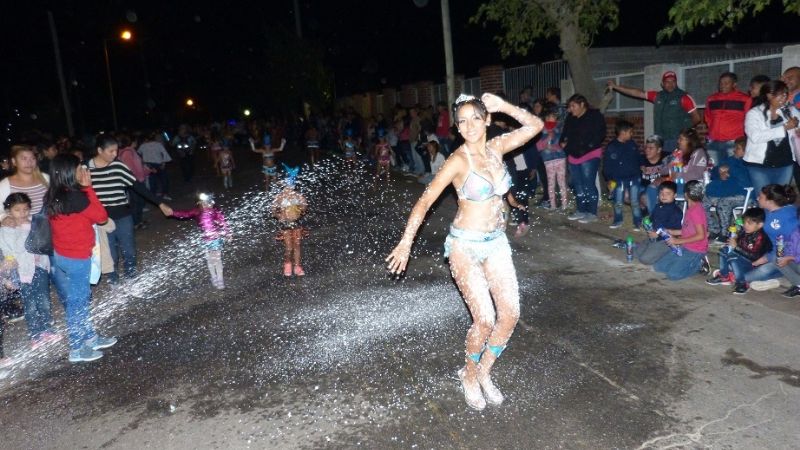 Miraflores se vistió de fiesta con los corsos 2018