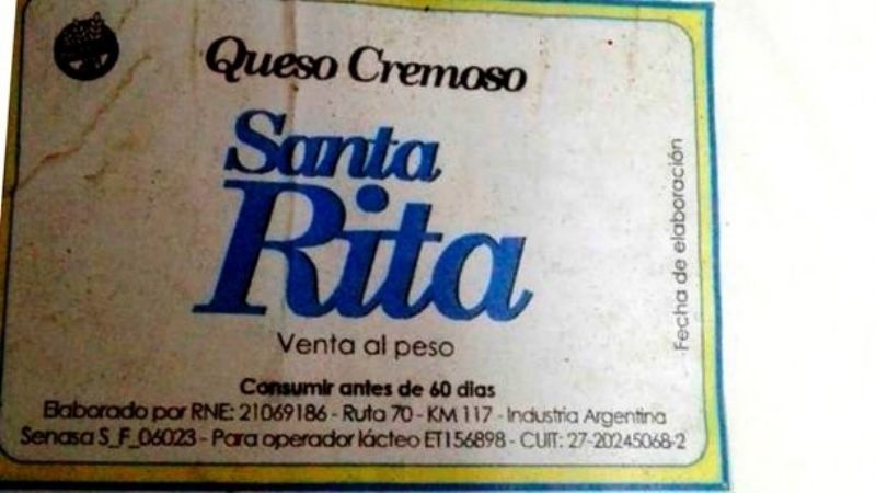 Prohíben el consumo de un queso cremoso y un aceite de oliva