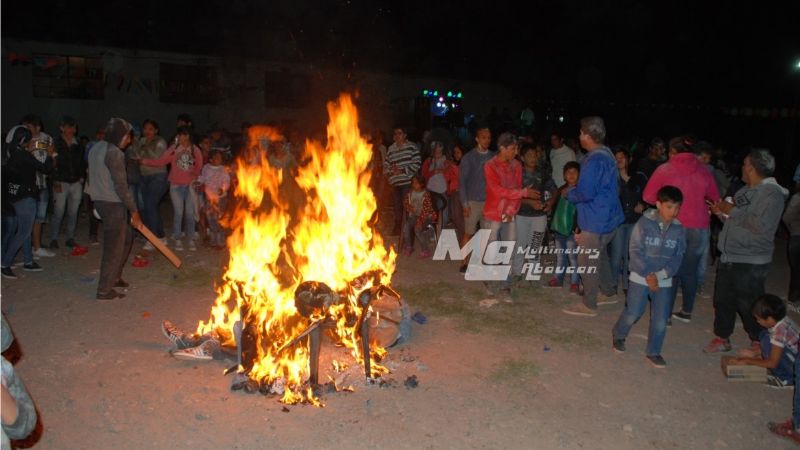 Multitudinario festejo de carnavales en Fiambalá