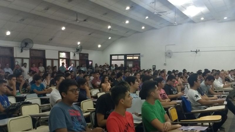 La Facultad de Tecnología dio la bienvenida a sus ingresantes