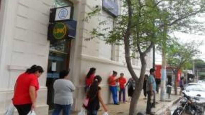 Por el paro bancario, adelantan pago de sueldos en Tinogasta