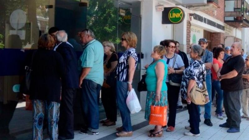 Bancarios no garantizaron el pago a jubilados y culparon a Triaca