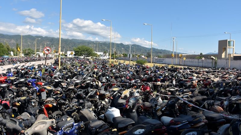 Casi 2 mil motos que están en el corralón serán decomisadas