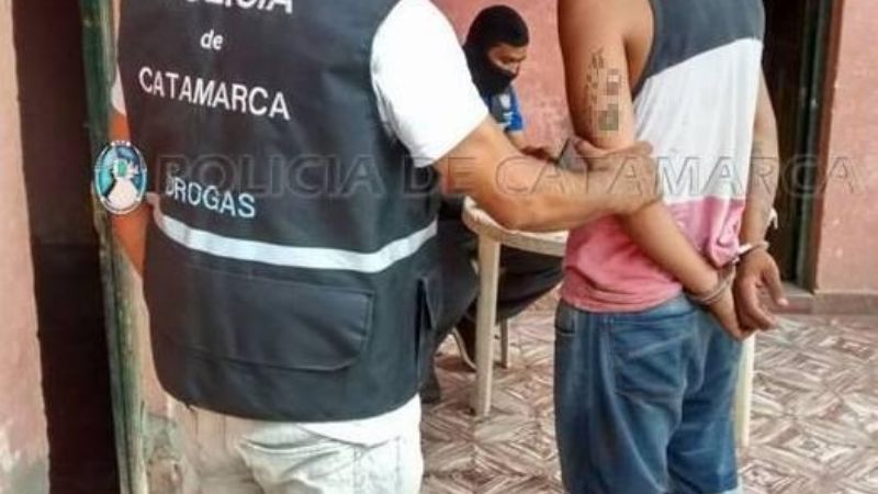 Desbaratan otro kiosko de venta de drogas en la Capital