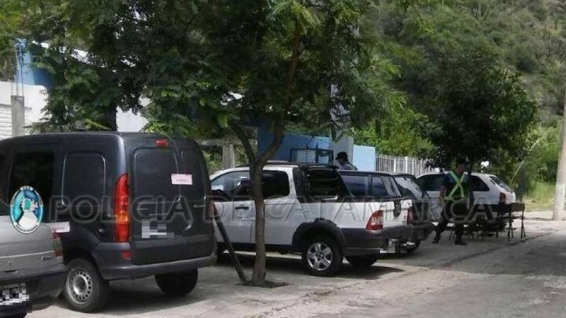 Secuestran diez vehículos en el puesto caminero Las Rejas