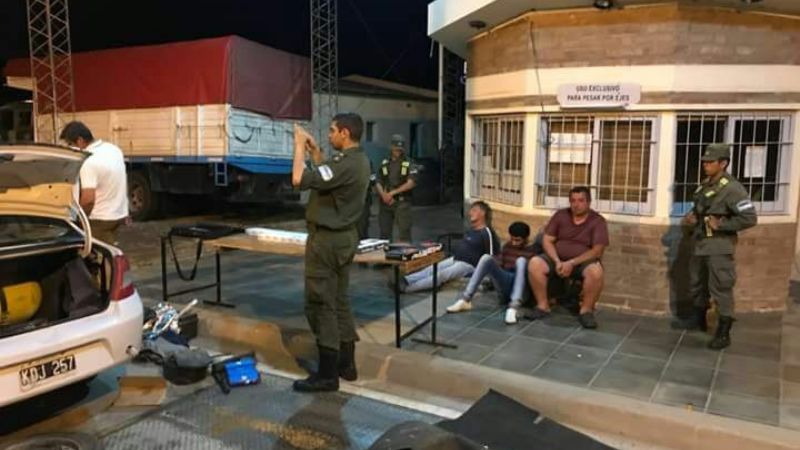 Detienen a tres cordobeses que se escapaban tras un robo en Recreo