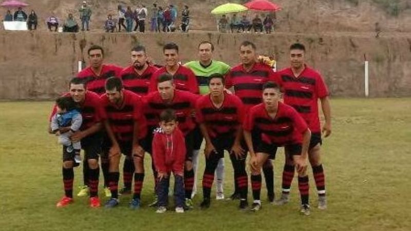 Victoria y Los Castillos, finalistas en la Ambateña