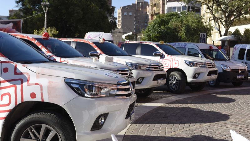 Lucía entregó equipamiento para escuelas técnicas