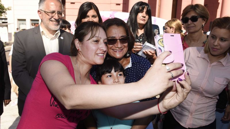 Lucía entregó equipamiento para escuelas técnicas