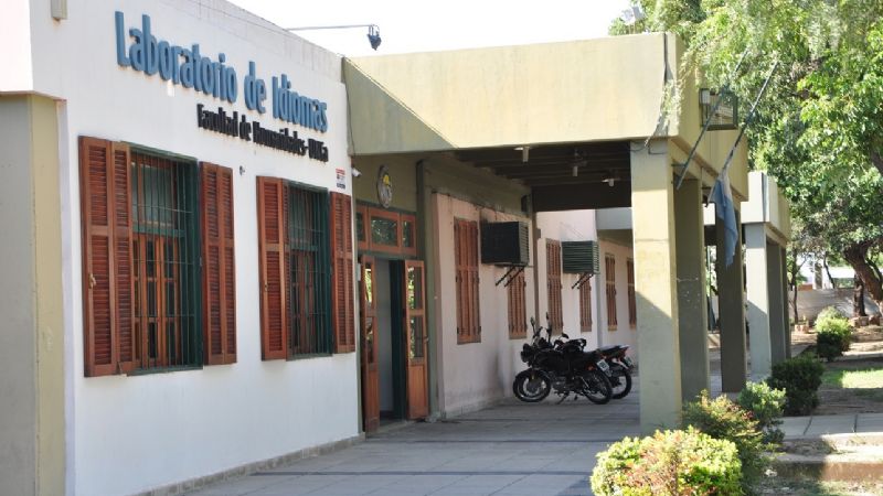 Inscripciones en el Laboratorio de Idiomas de la UNCA