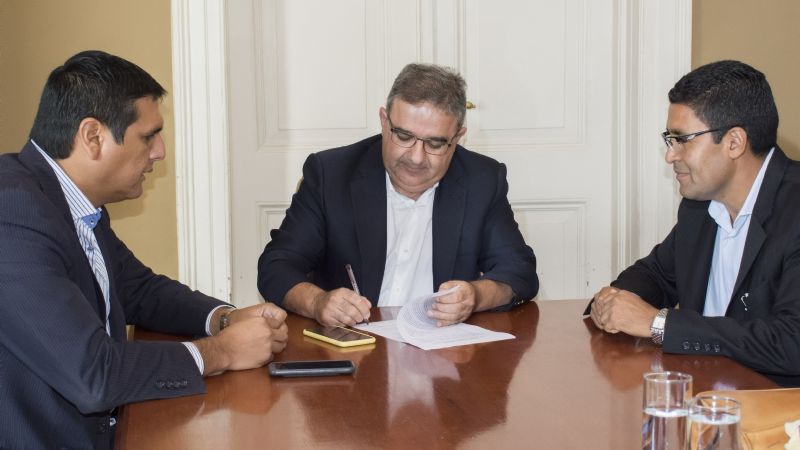 Jalil recibió a su par de Villa Vil