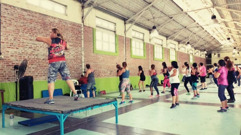 Cronograma de actividades deportivas en el Polideportivo Sur