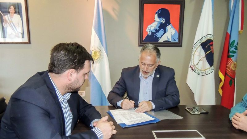 El Senado y Desarrollo Social firmaron convenio de capacitación