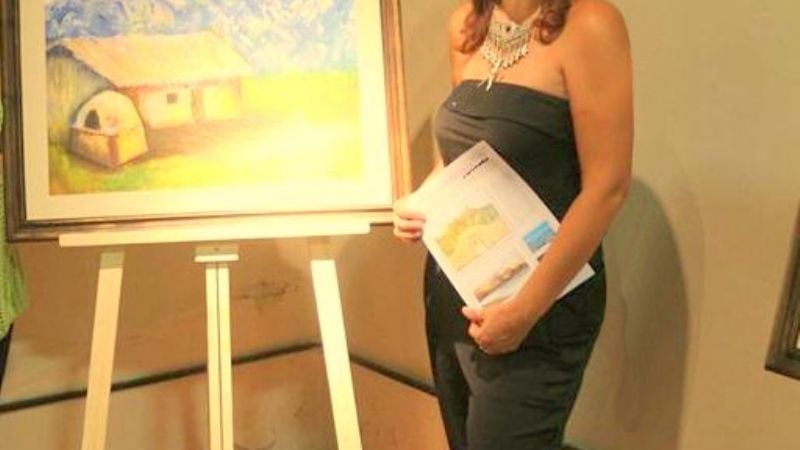 Muestra de artista plástica catamarqueña en la ciudad de Colón, Entre Ríos