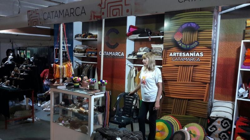 Las artesanías catamarqueñas brillaron en Colón, Entre Ríos