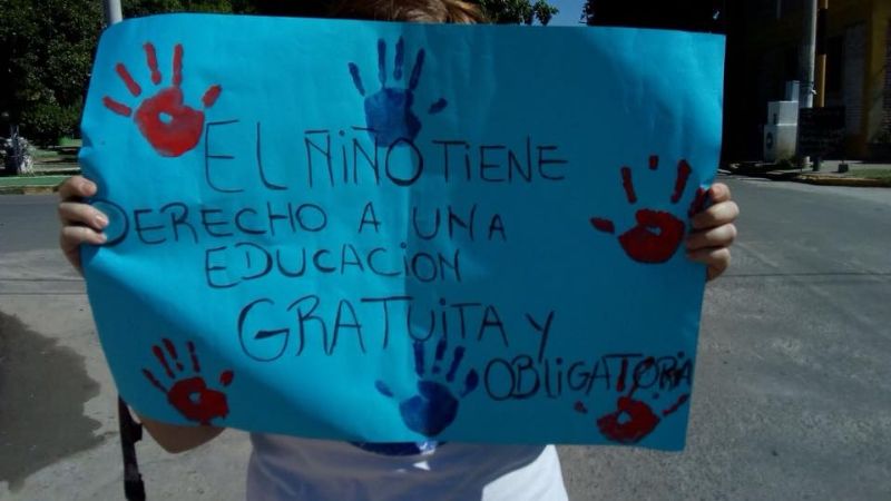 Madres y alumnos protestaron por el cierre del Nivel Inicial en Valle Viejo