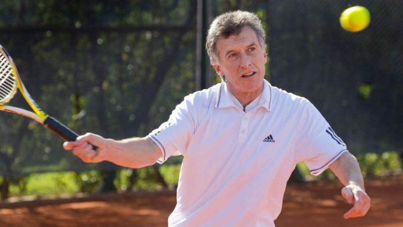 Macri se lesionó la espalda jugando al paddle con Patricia Bullrich