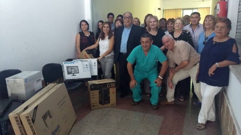 Facultad de Tecnología entregó equipamiento informático a mutual