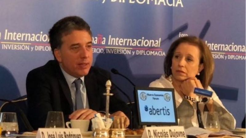 "¿Cómo esperan inversiones si ustedes mantienen su patrimonio offshore?"