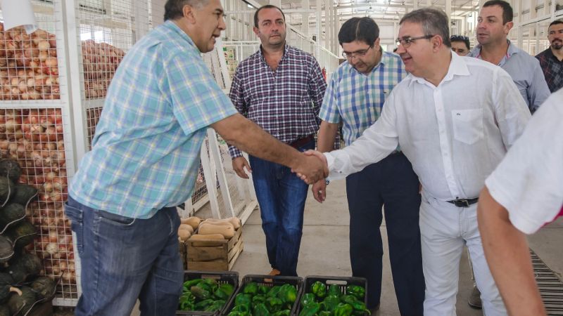 Nuevos puestos exclusivos para productores de Huillapima