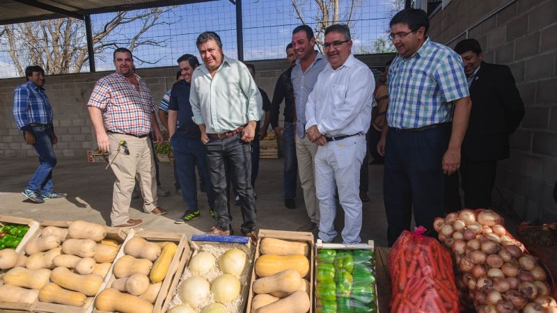 Nuevos puestos exclusivos para productores de Huillapima