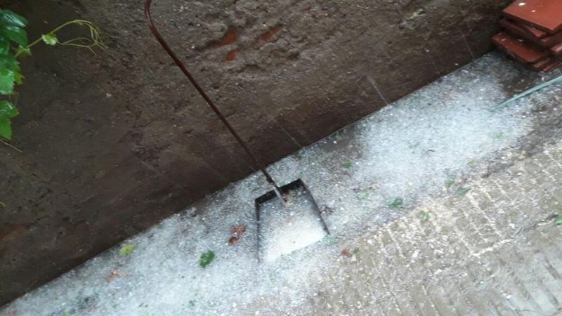 Intensa lluvia y granizo en Valle Viejo