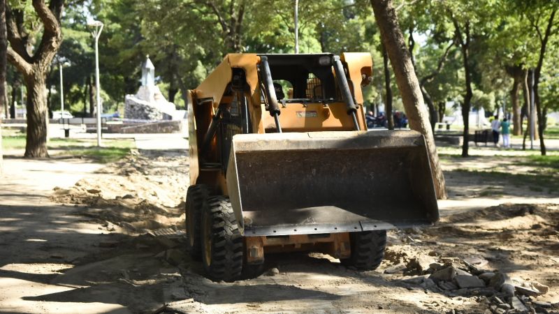 Iniciaron los trabajos de remodelación de la plaza Virgen del Valle