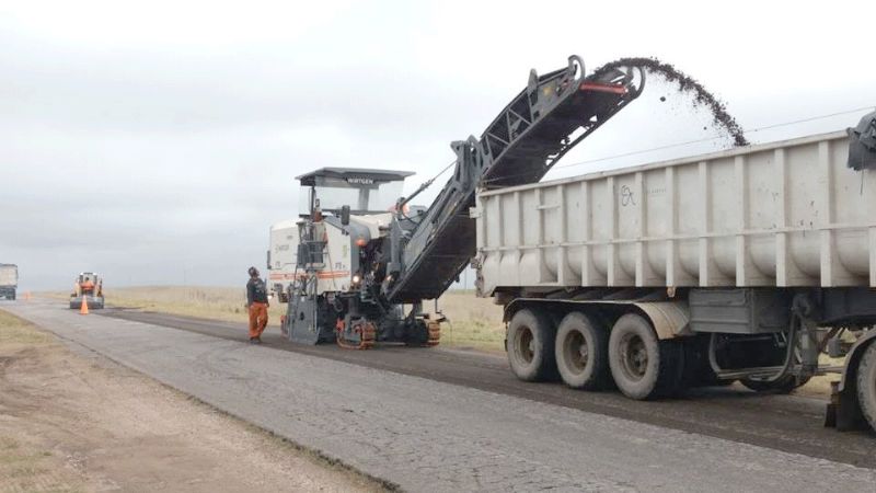 Trabajos de repavimentación en dos tramos de la Ruta 60