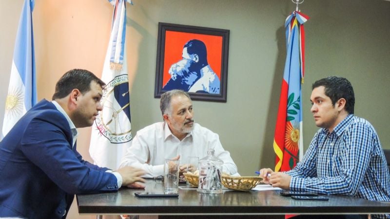 Proyectan acciones para estudiantes del interior provincial