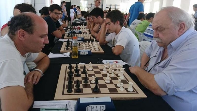 Buenas actuaciones de ajedrecistas locales en San Luis