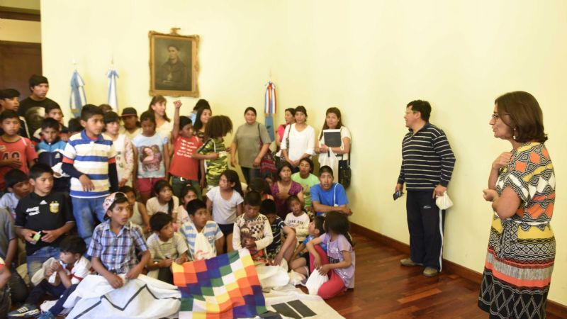 Lucía recibió a alumnos de la Puna