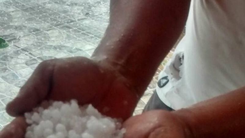 Importante caída de granizo en San José