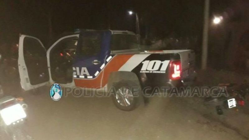 Un hombre se clavó un cuchillo en el abdomen