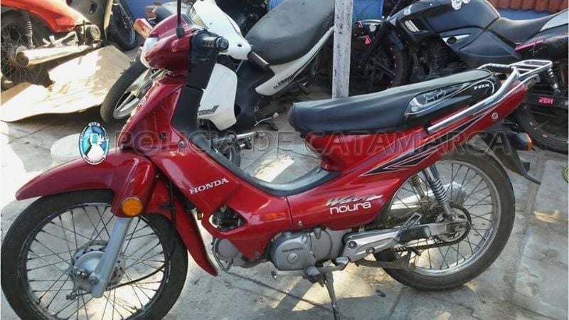 Joven herida tras un choque de motos