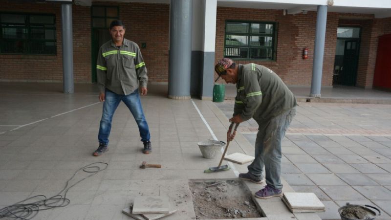 Refacciones en la Escuela Municipal N°2
