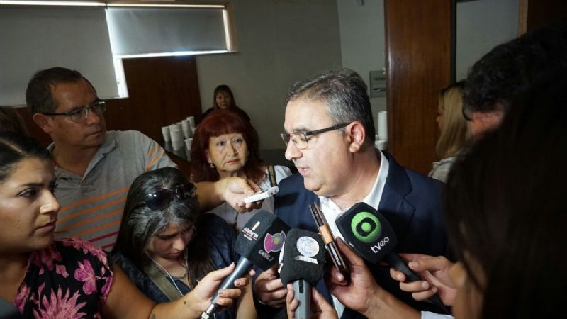 Jalil no definió su candidatura y anunció un aumento que no superará el 15,7%