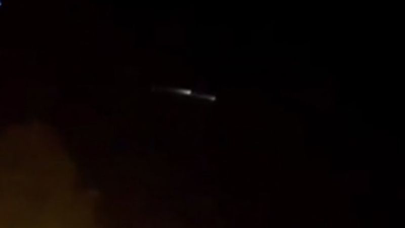 Asombra a vecinos de Salta la aparición de luces en el cielo