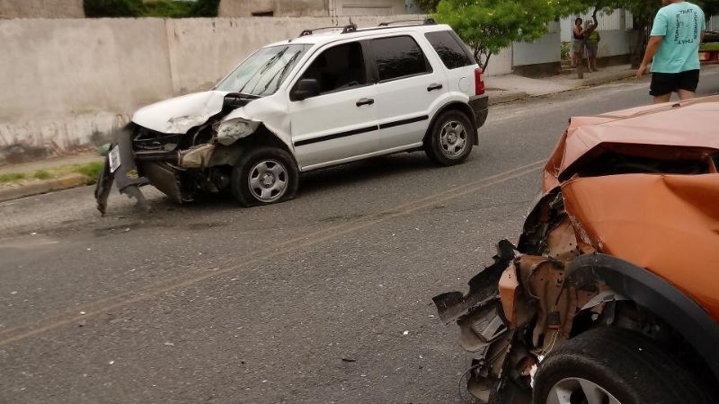 Violento choque frontal en la ciudad