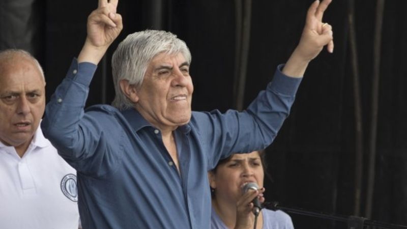 Moyano, cada vez más cerca de CFK