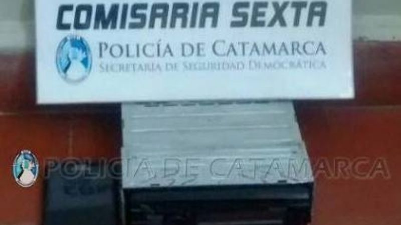 Encuentran a un ladrón buscado tendido en plena calle