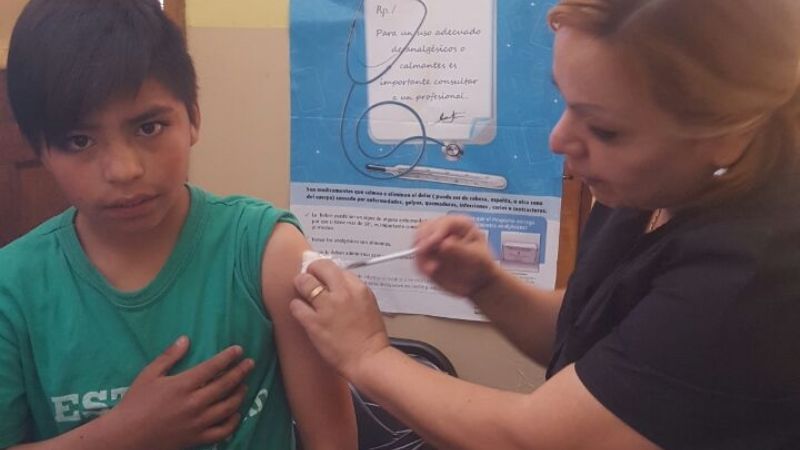 Vacunar a los chicos para prevenir enfermedades