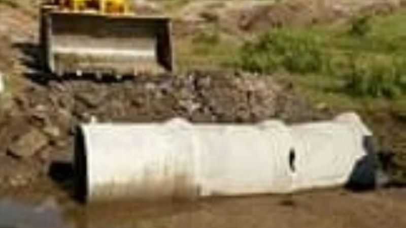 Limpieza y entubamiento de arroyos, en La Huerta