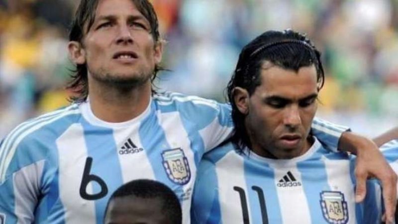 Carlos Tevez y Gabriel Heinze, mencionados en la "ruta del dinero K"